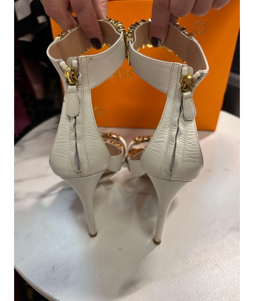 MOSCHINO Белые кожаные босоножки, фото 4