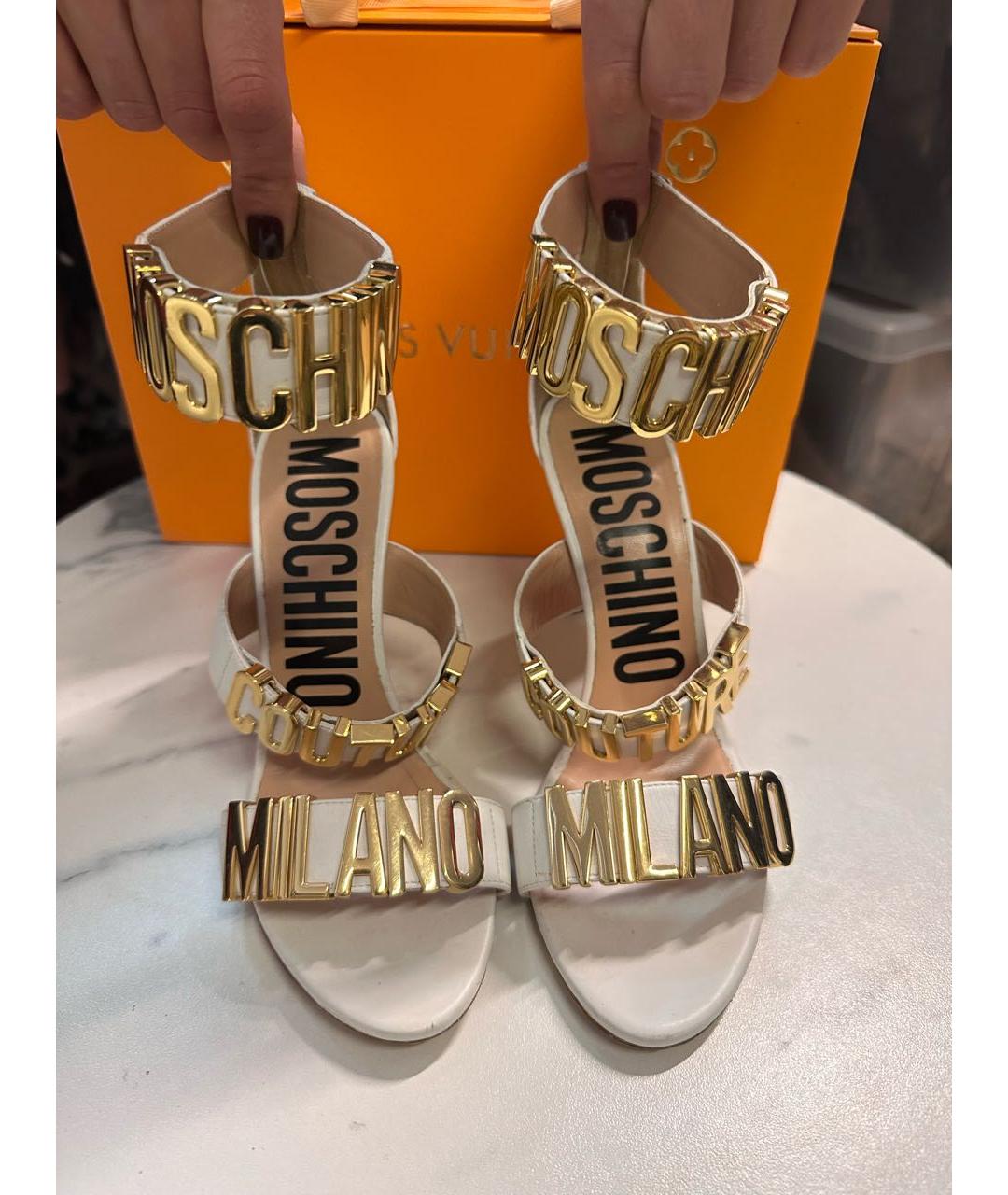 MOSCHINO Белые кожаные босоножки, фото 2