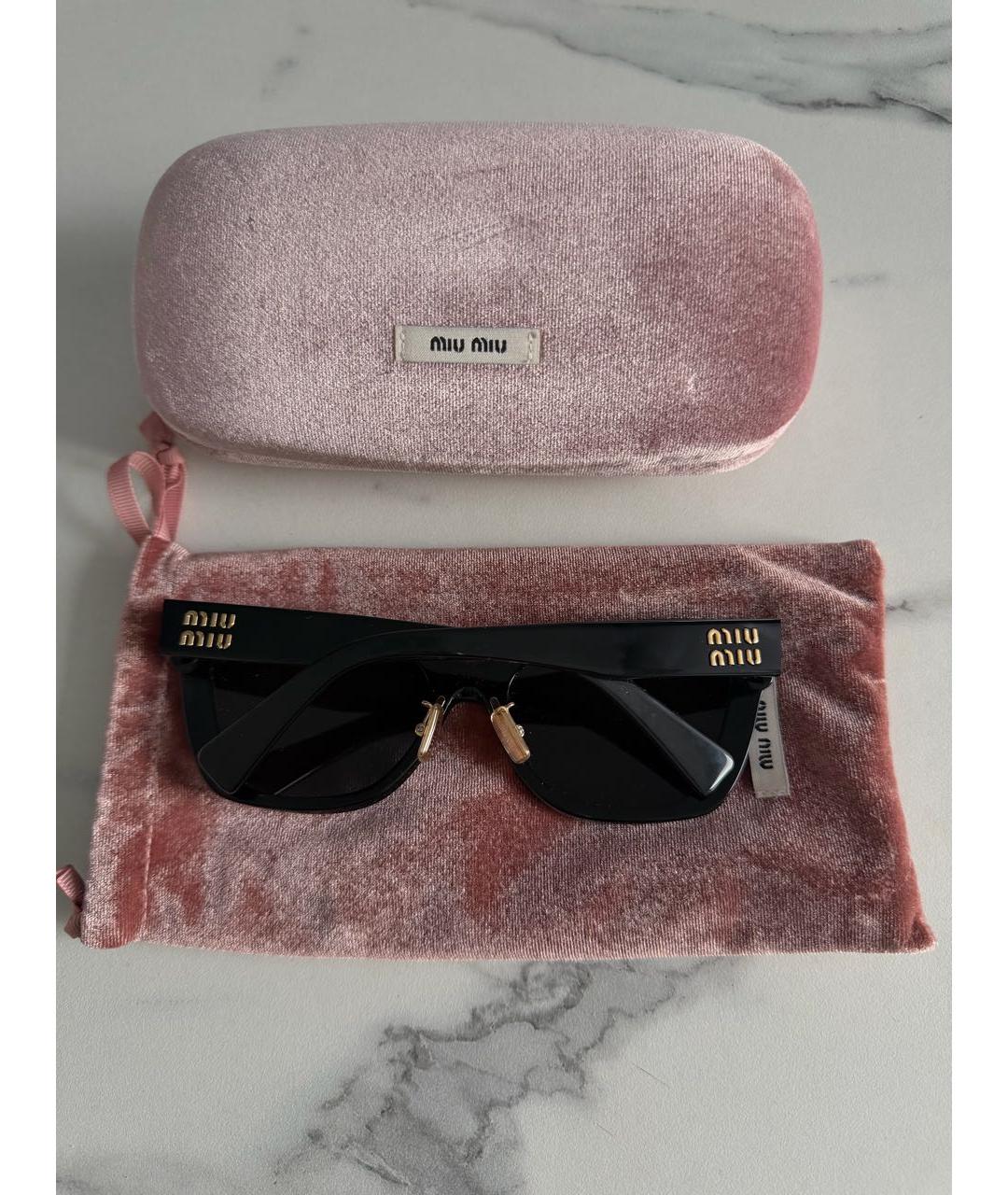 MIU MIU Черные пластиковые солнцезащитные очки, фото 2