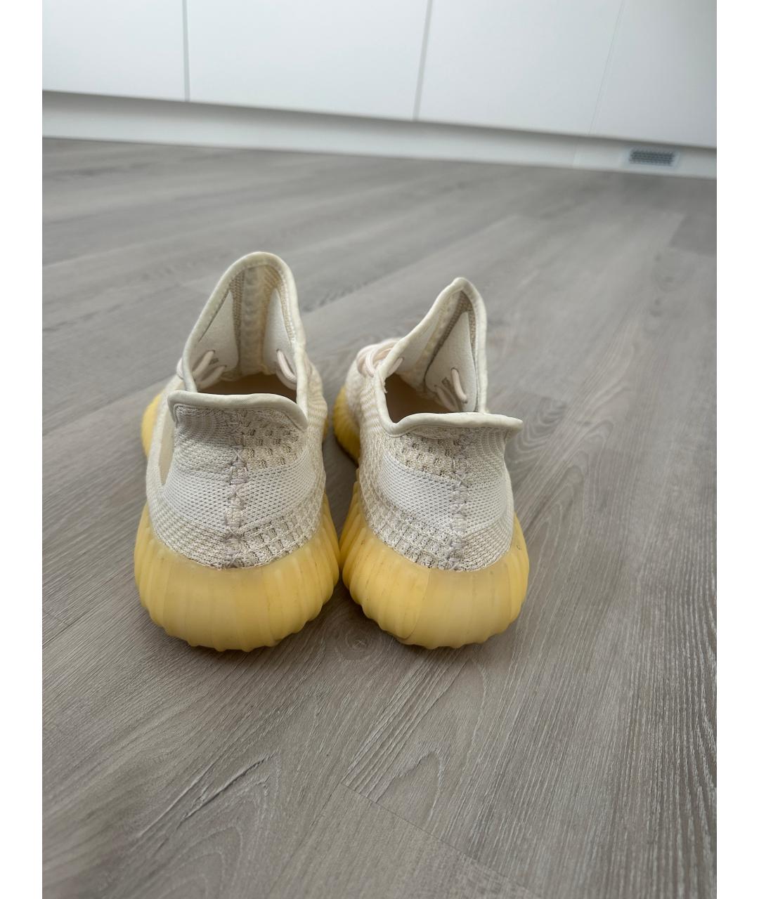 ADIDAS YEEZY Бежевые текстильные низкие кроссовки / кеды, фото 4