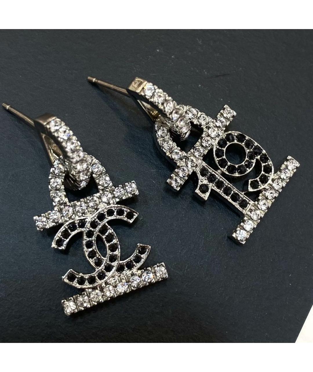CHANEL Черные металлические серьги, фото 2
