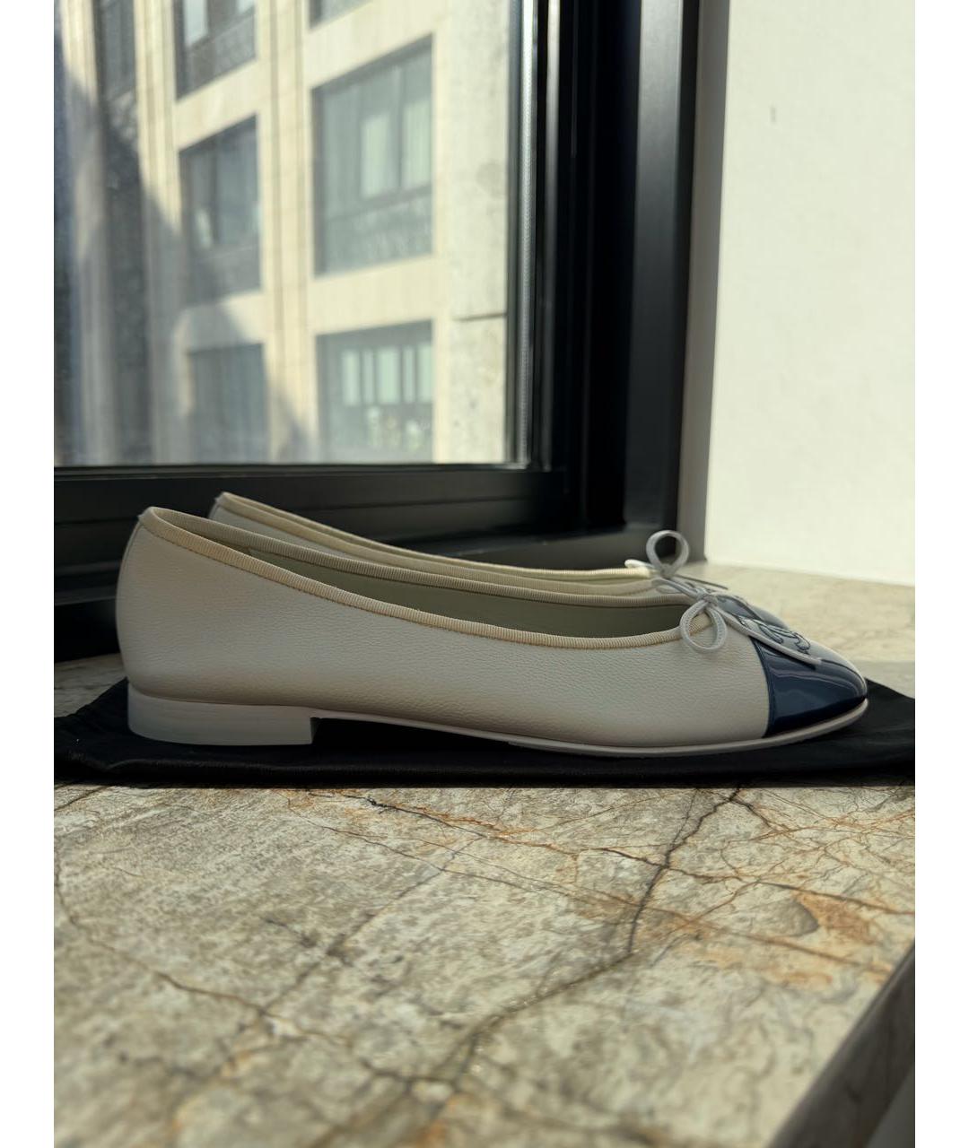 CHANEL Белые кожаные балетки, фото 7