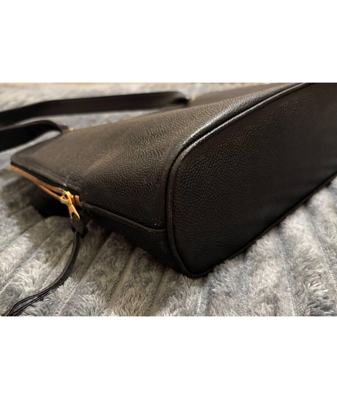 CHANEL Черная кожаная сумка тоут, фото 5