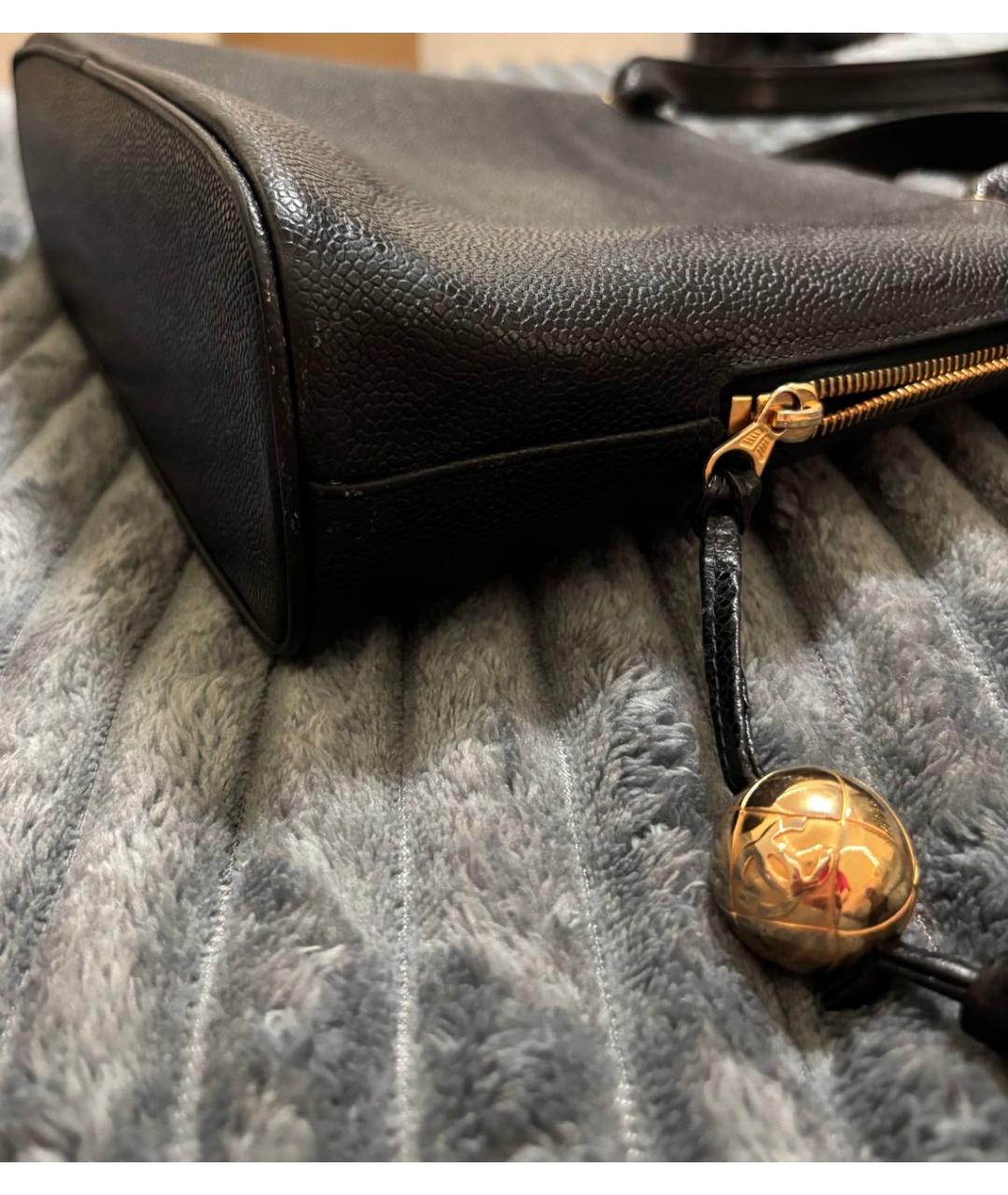 CHANEL Черная кожаная сумка тоут, фото 7