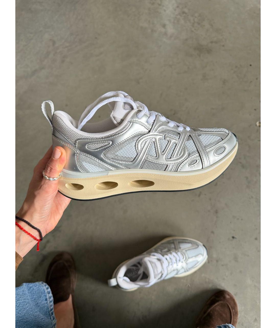 VALENTINO Серебряные текстильные кроссовки, фото 2