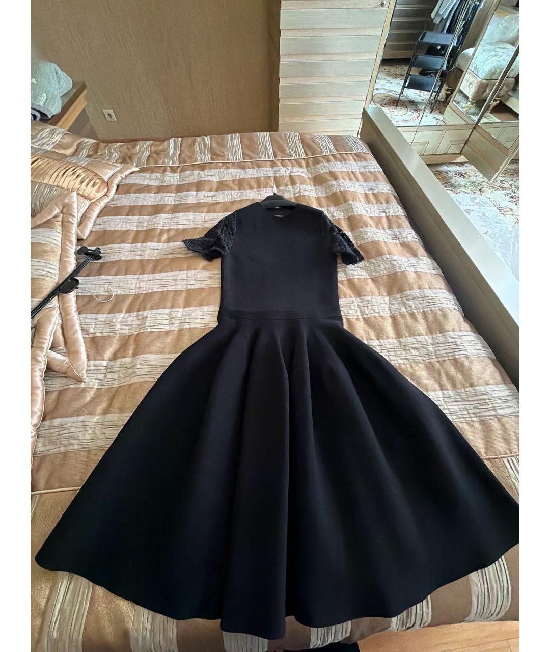 CAROLINA HERRERA Черное креповое коктейльное платье, фото 2