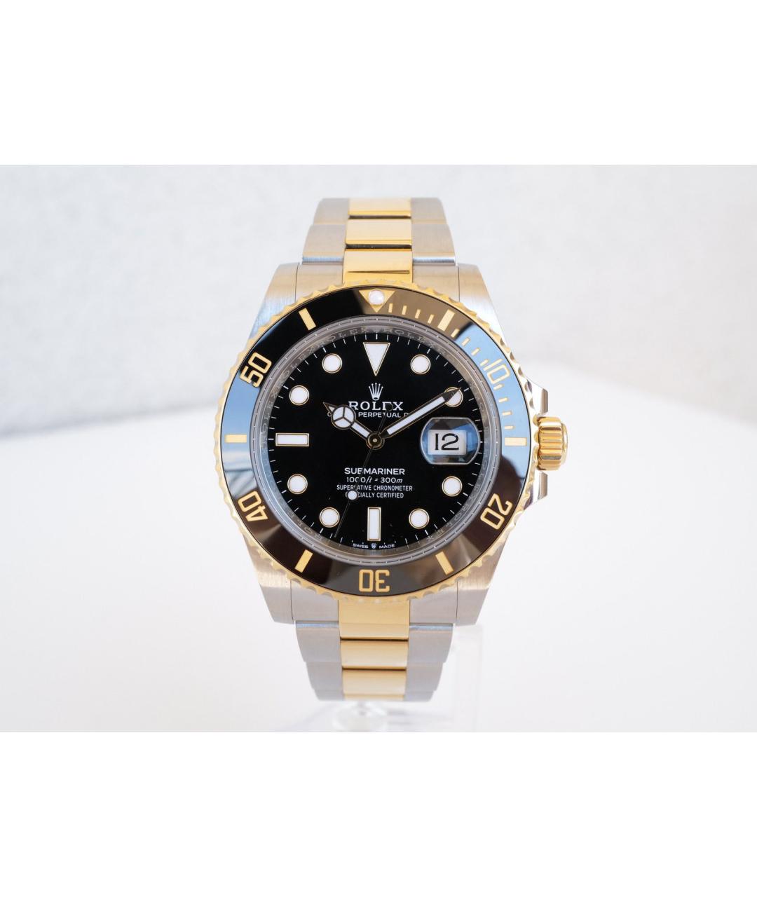 ROLEX Черные часы из желтого золота, фото 2