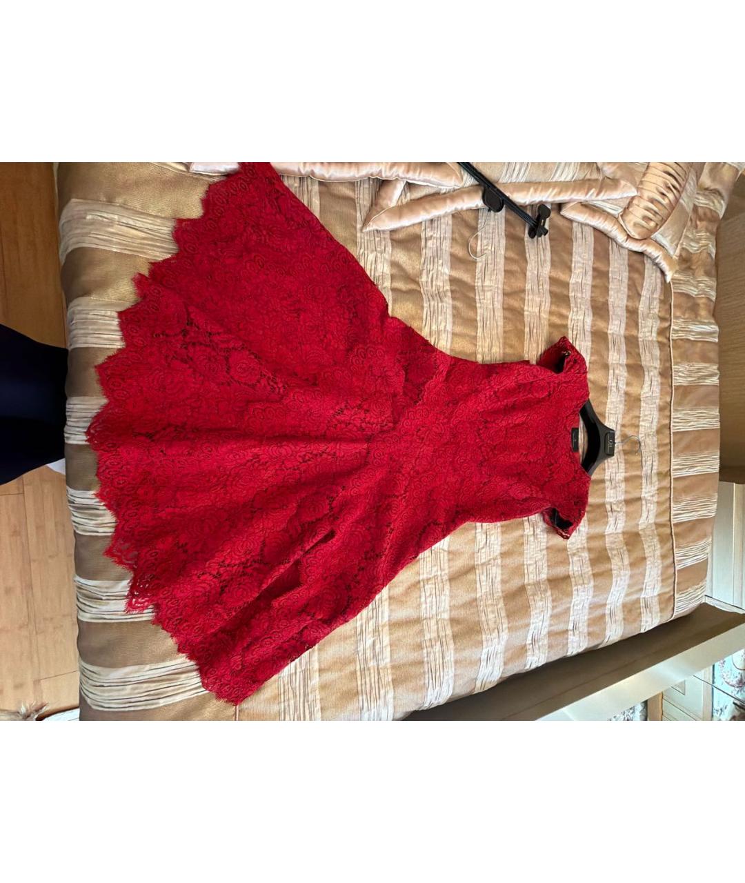 CAROLINA HERRERA Красное кружевное коктейльное платье, фото 5