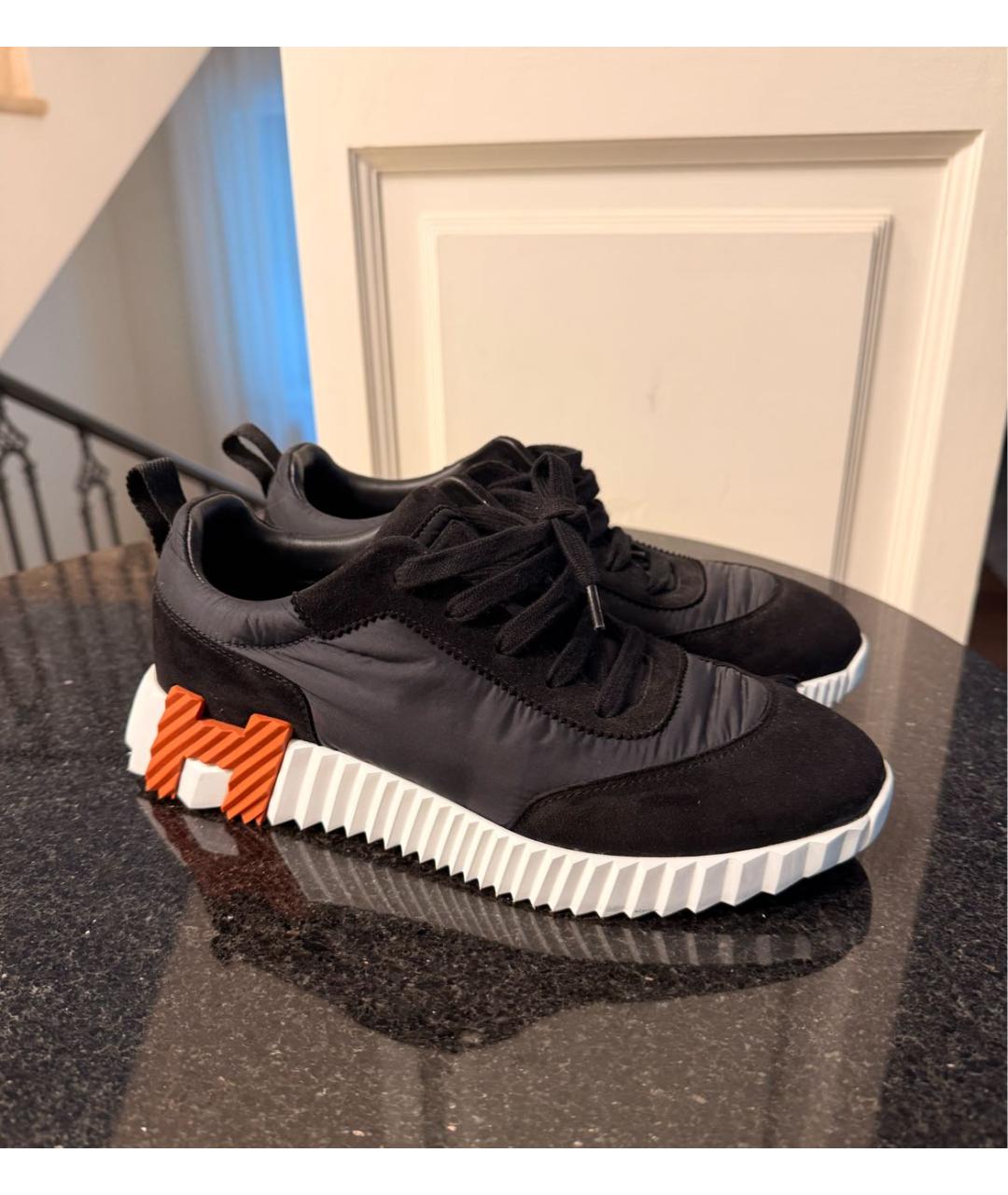 HERMES Черные замшевые кроссовки, фото 2