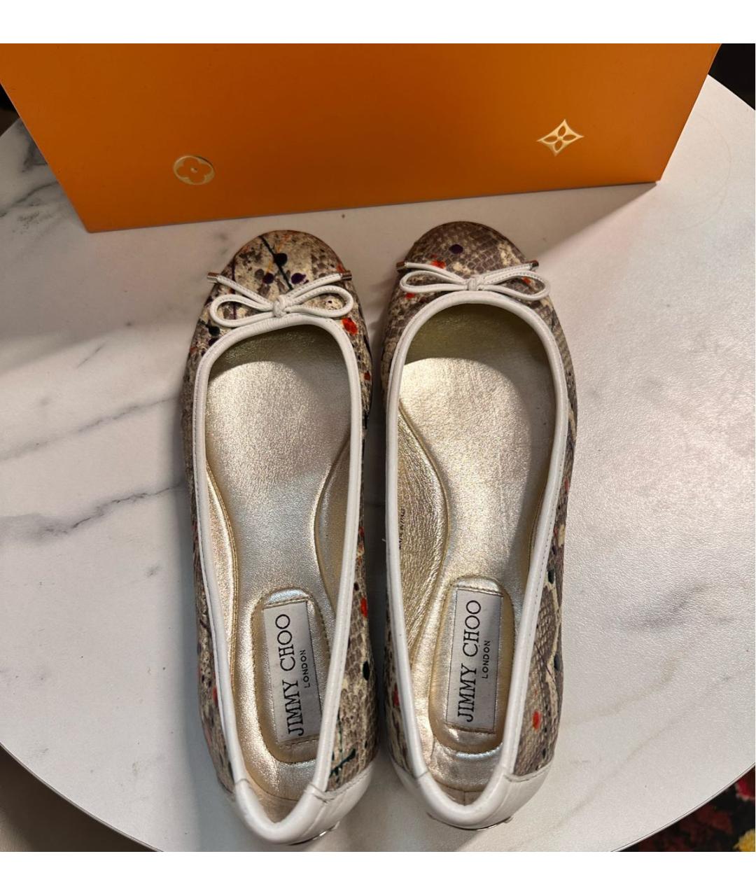 JIMMY CHOO Бежевые кожаные балетки, фото 3