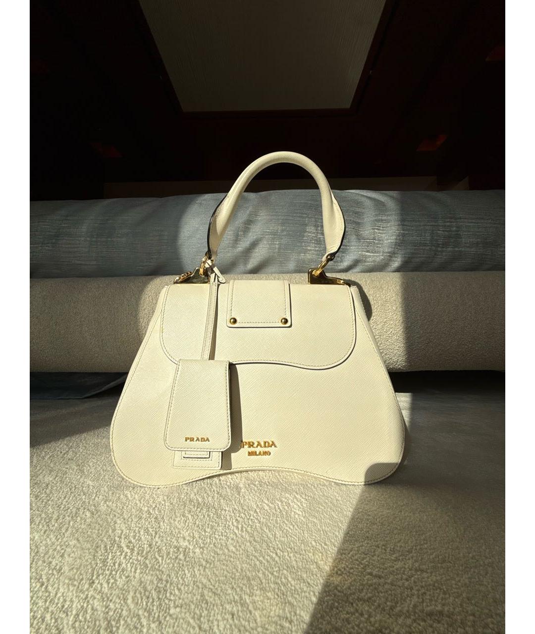 PRADA Белая кожаная сумка с короткими ручками, фото 3