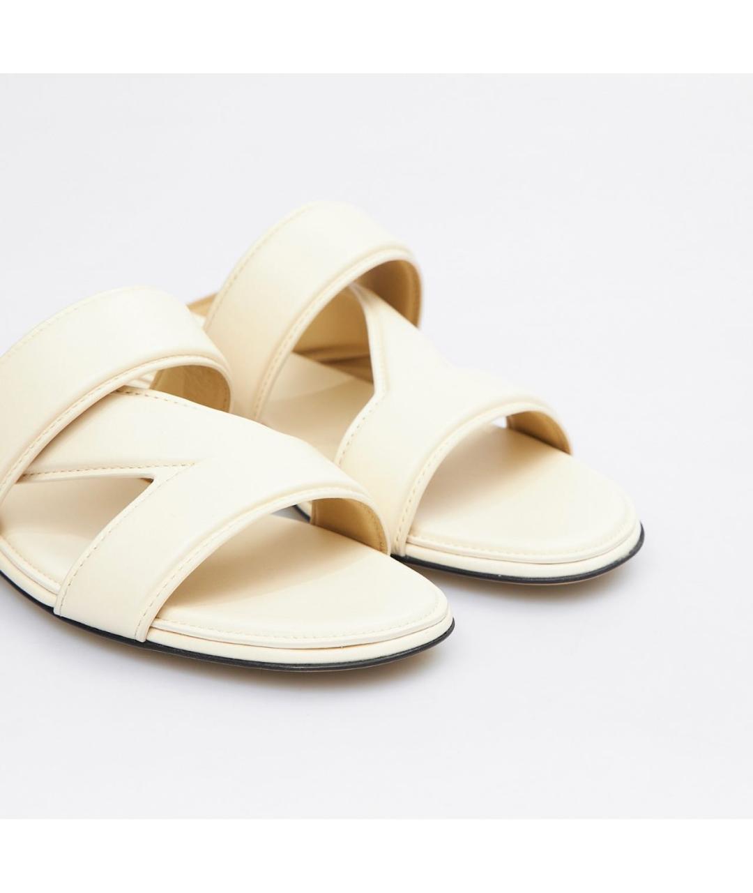 BOTTEGA VENETA Бежевые кожаные шлепанцы, фото 3