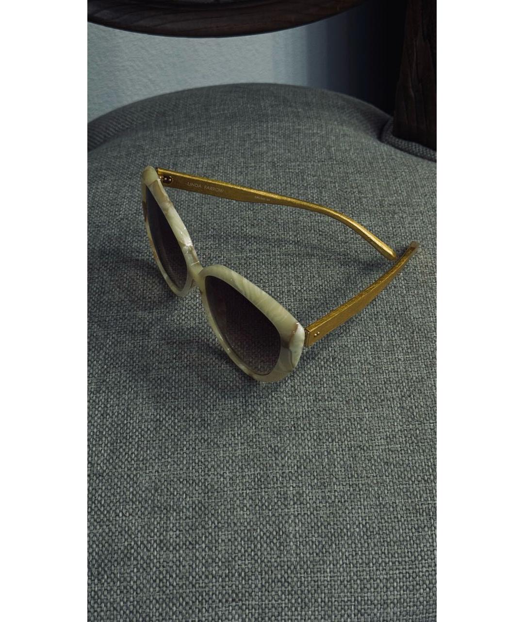 LINDA FARROW Бежевые пластиковые солнцезащитные очки, фото 2
