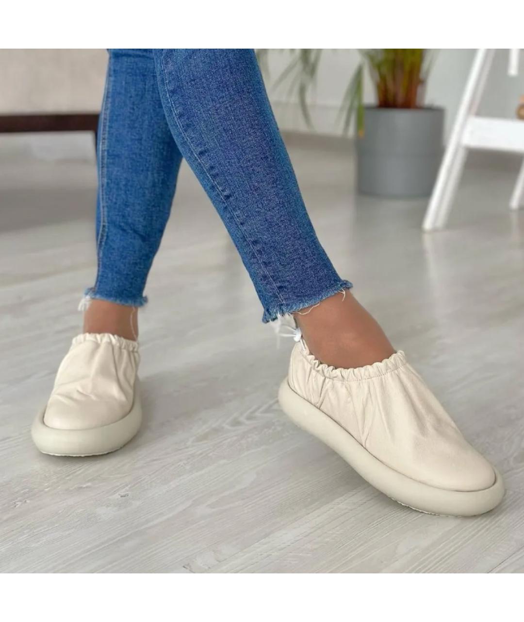 VIC MATIE Бежевые кожаные слипоны, фото 3