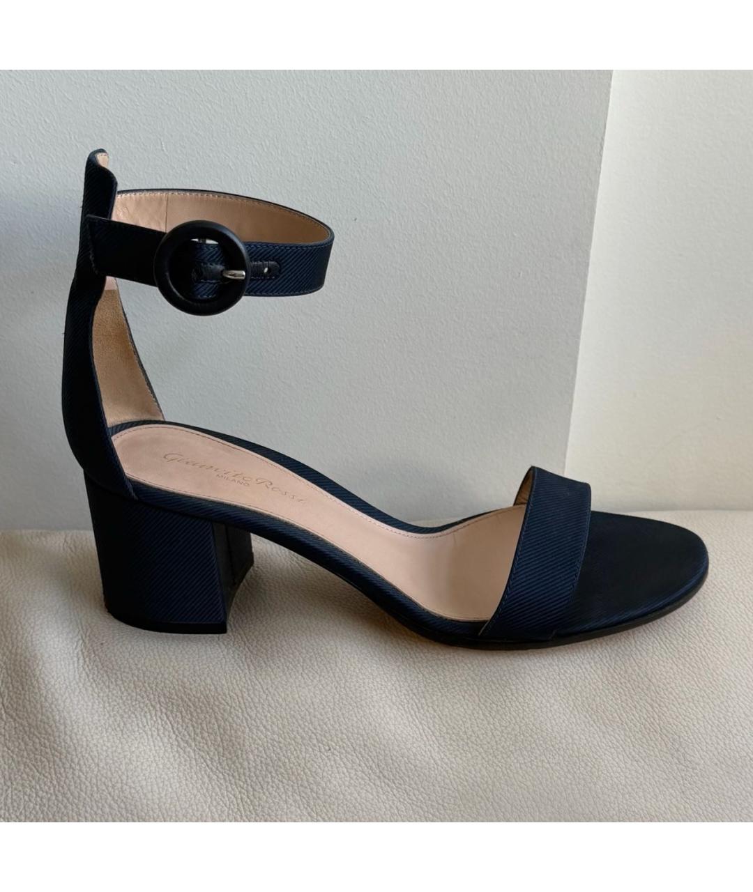 GIANVITO ROSSI Темно-синие текстильные босоножки, фото 9