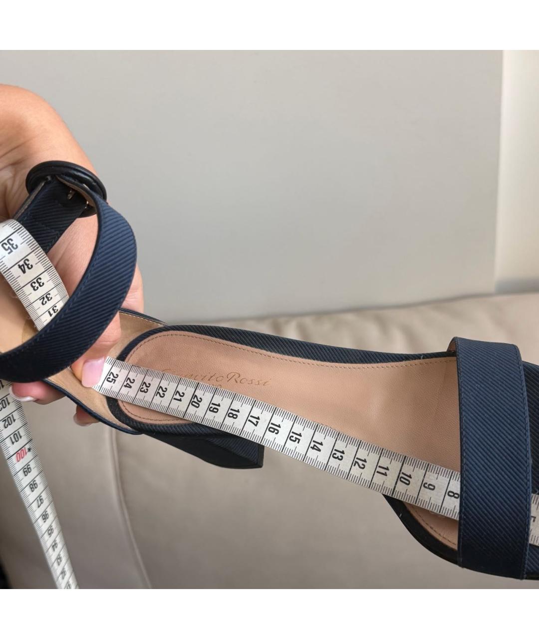 GIANVITO ROSSI Темно-синие текстильные босоножки, фото 3