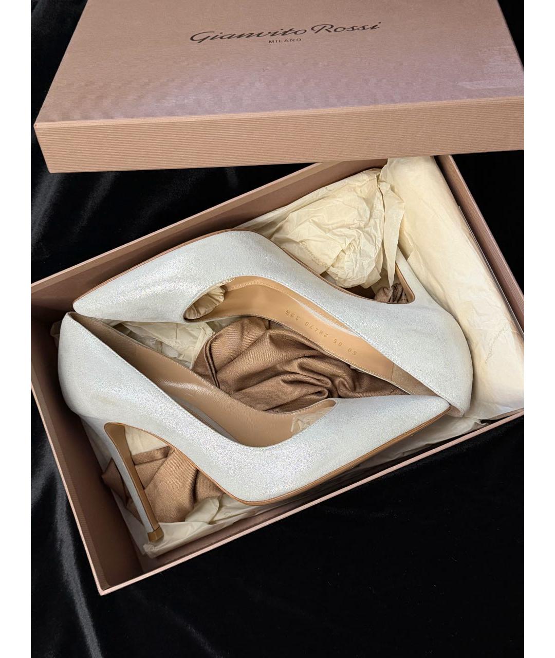 GIANVITO ROSSI Серебряные замшевые туфли, фото 6
