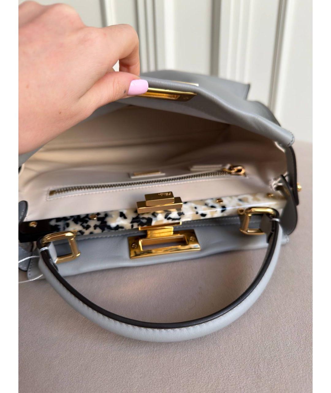 FENDI Серая кожаная сумка с короткими ручками, фото 4