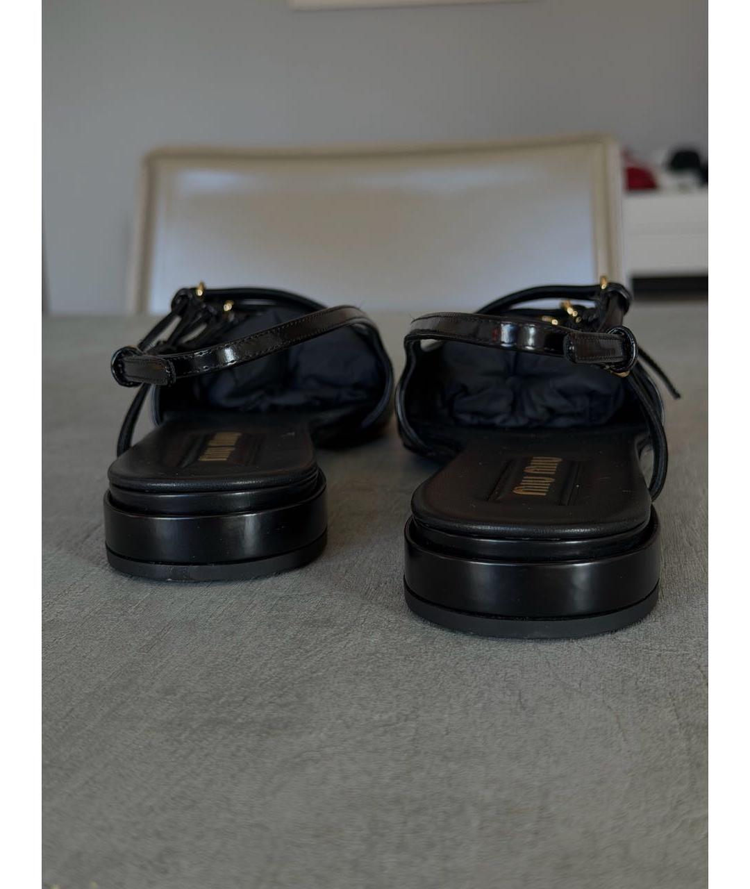 MIU MIU Черные кожаные лодочки на низком каблуке, фото 4