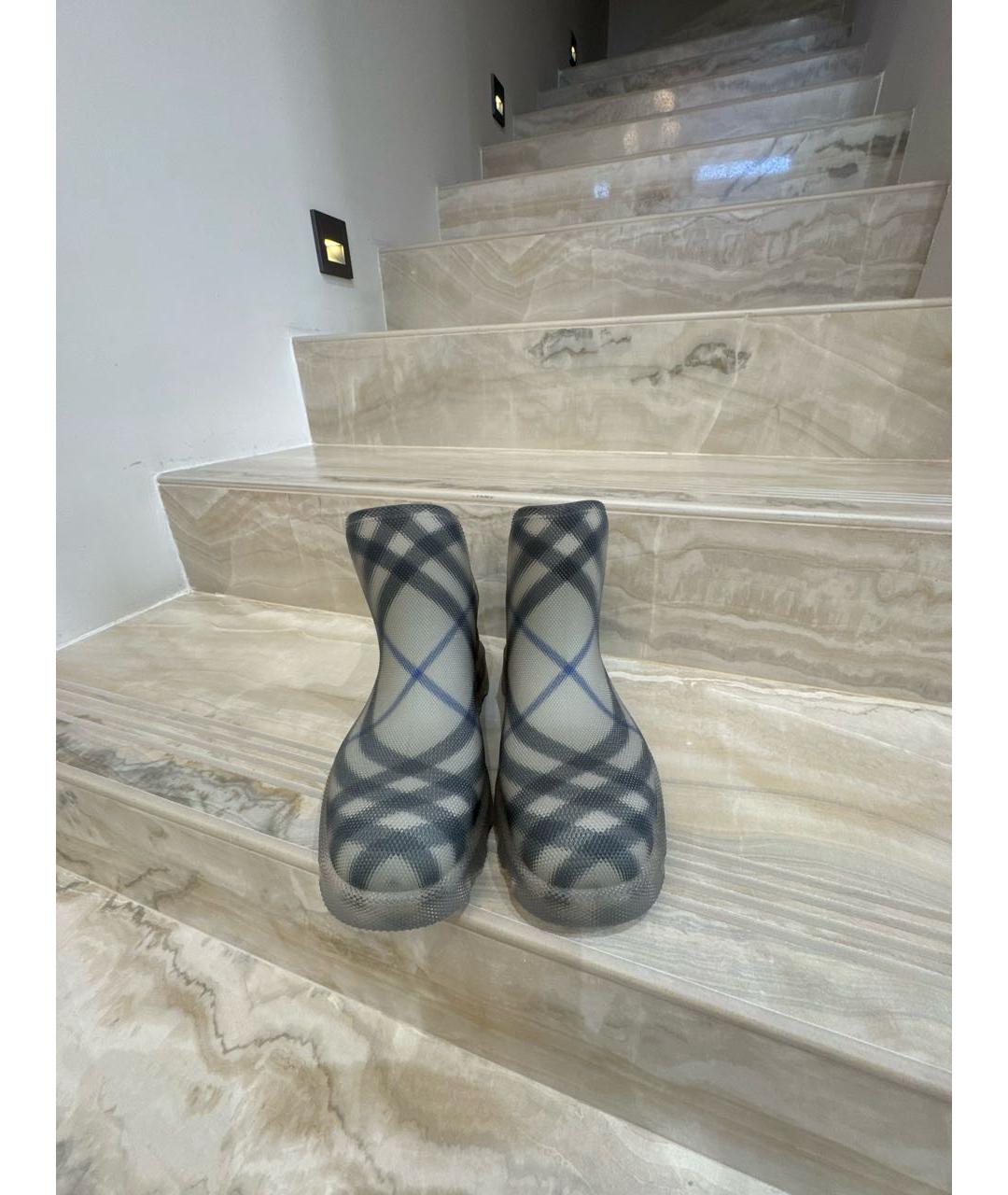 BURBERRY Антрацитовые резиновые полусапоги, фото 2