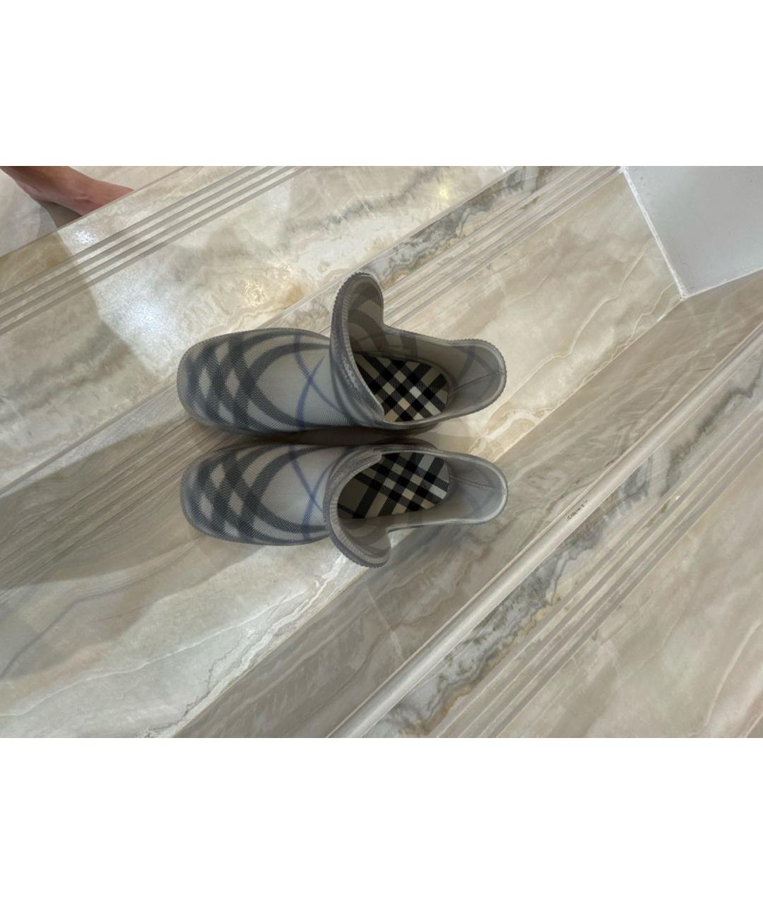 BURBERRY Антрацитовые резиновые полусапоги, фото 3