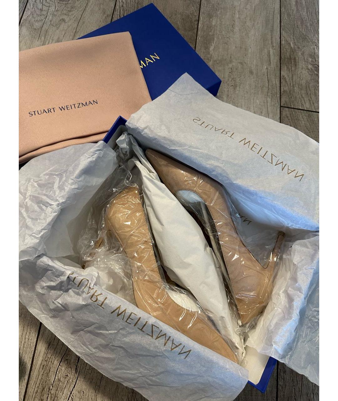 STUART WEITZMAN Бежевые замшевые туфли, фото 3