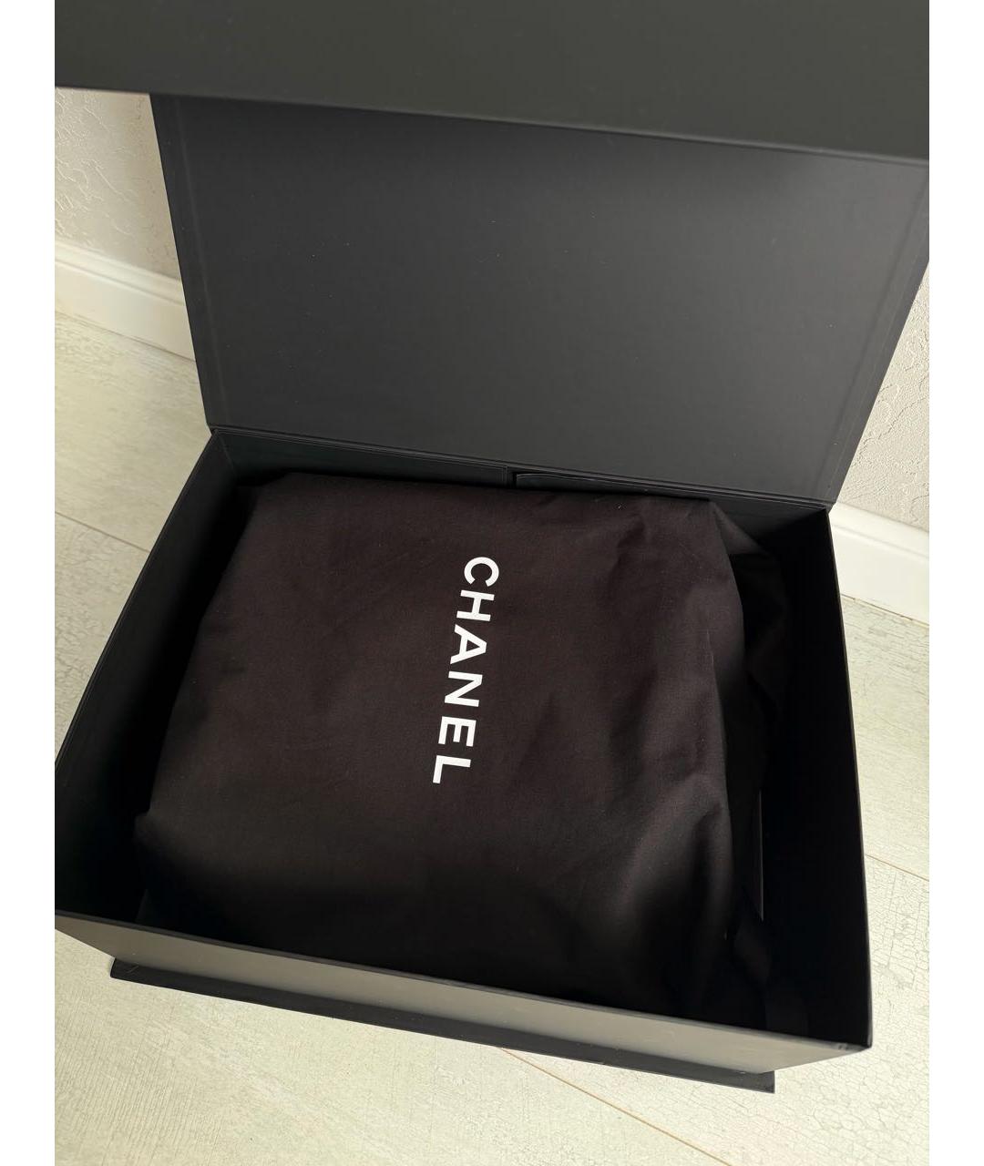 CHANEL Белая кожаная сумка через плечо, фото 6