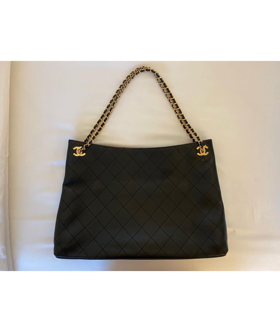 CHANEL Черная кожаная сумка тоут, фото 6