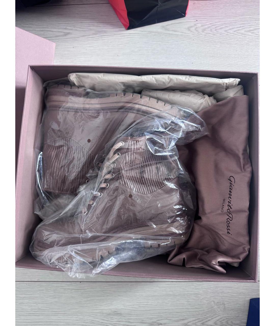 GIANVITO ROSSI Бежевые кожаные ботинки, фото 5