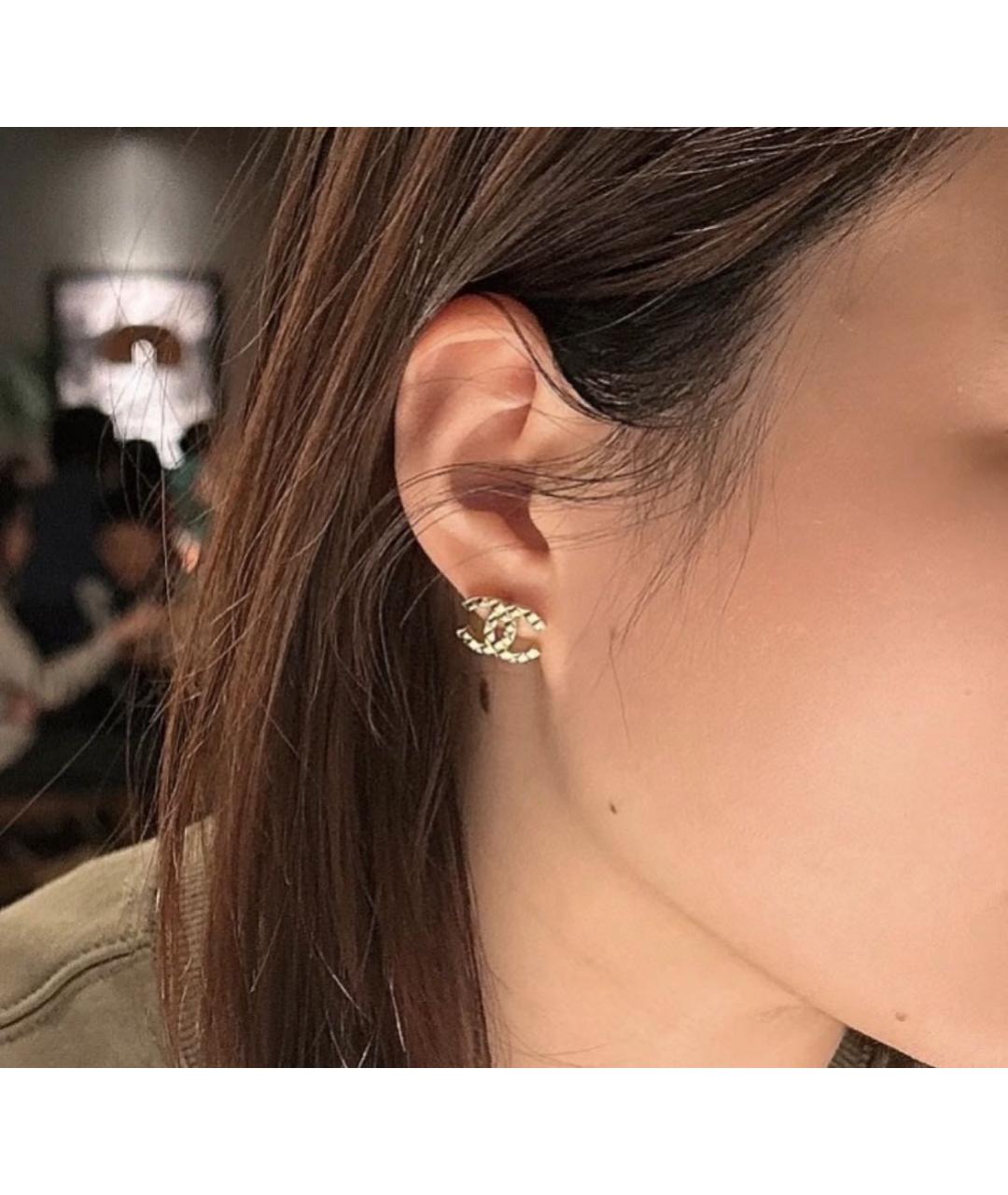 CHANEL Желтые металлические серьги, фото 3