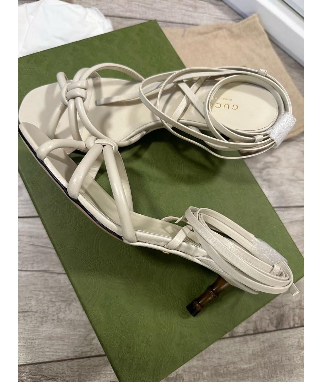 GUCCI Бежевые кожаные босоножки, фото 3