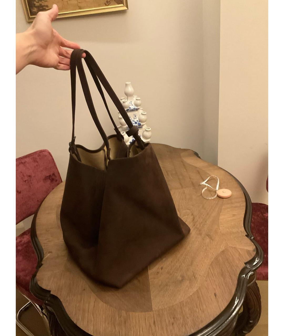 THE ROW Коричневая замшевая сумка тоут, фото 2