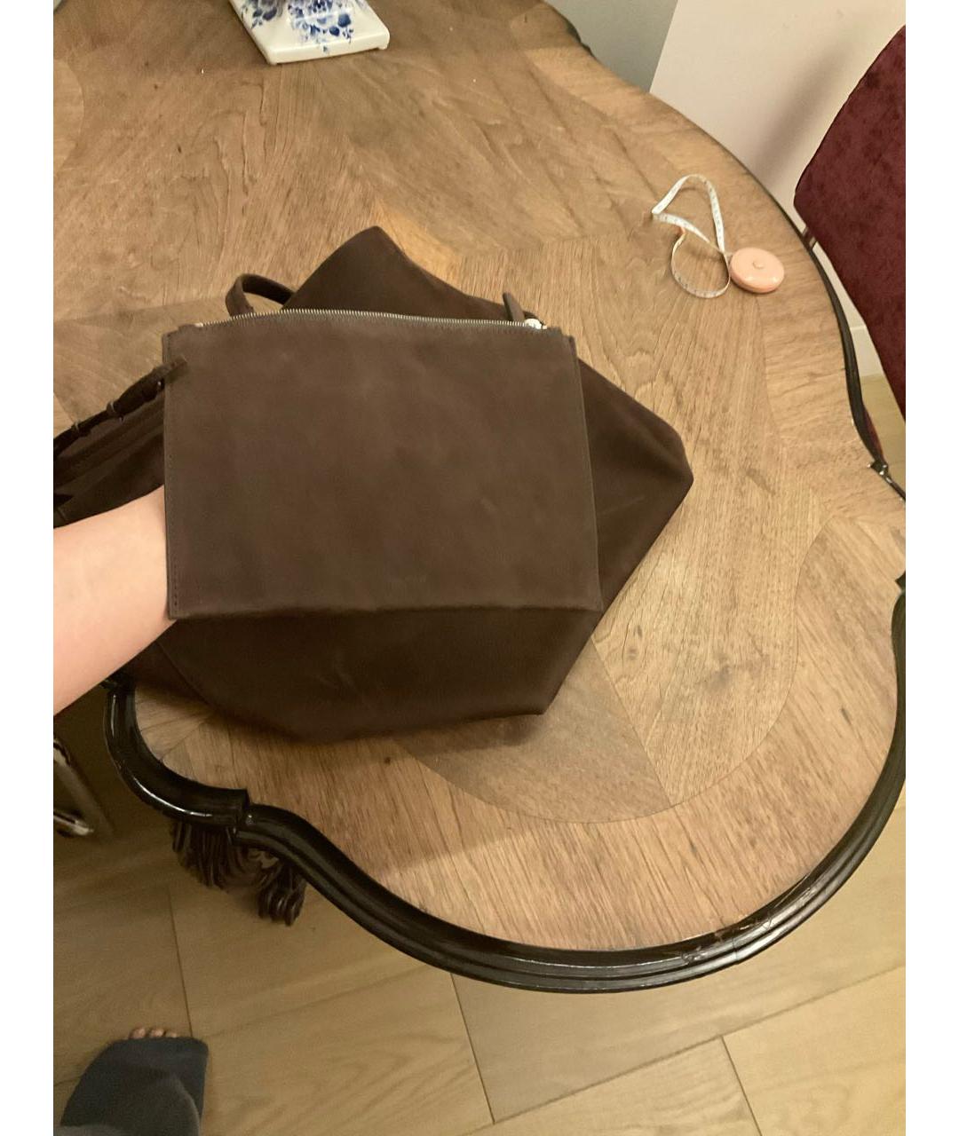 THE ROW Коричневая замшевая сумка тоут, фото 3