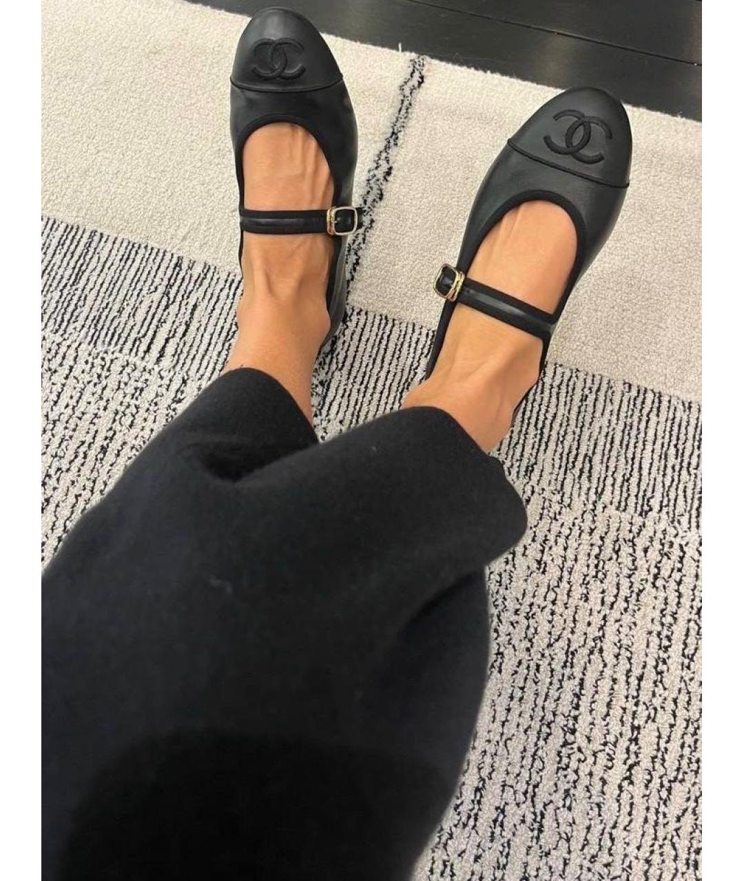 CHANEL Черные кожаные балетки, фото 2