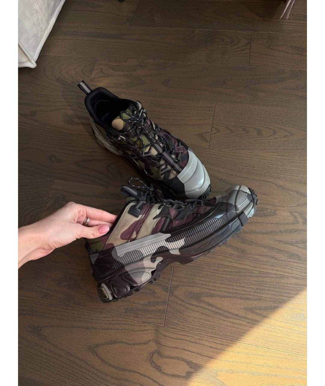 BURBERRY Хаки низкие кроссовки / кеды, фото 4