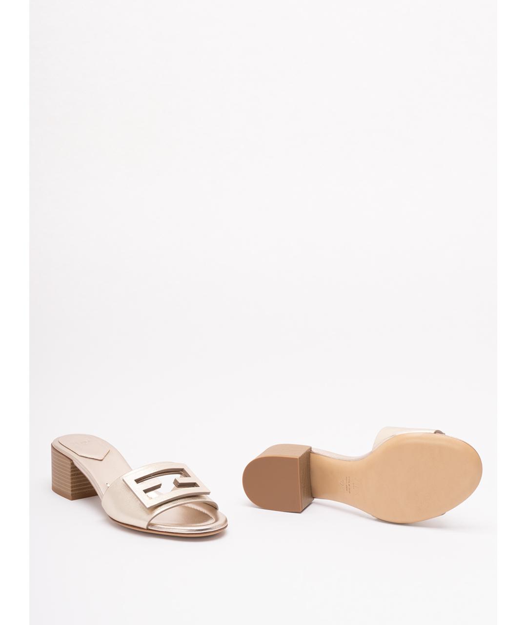 FENDI Золотые кожаные мюли, фото 4