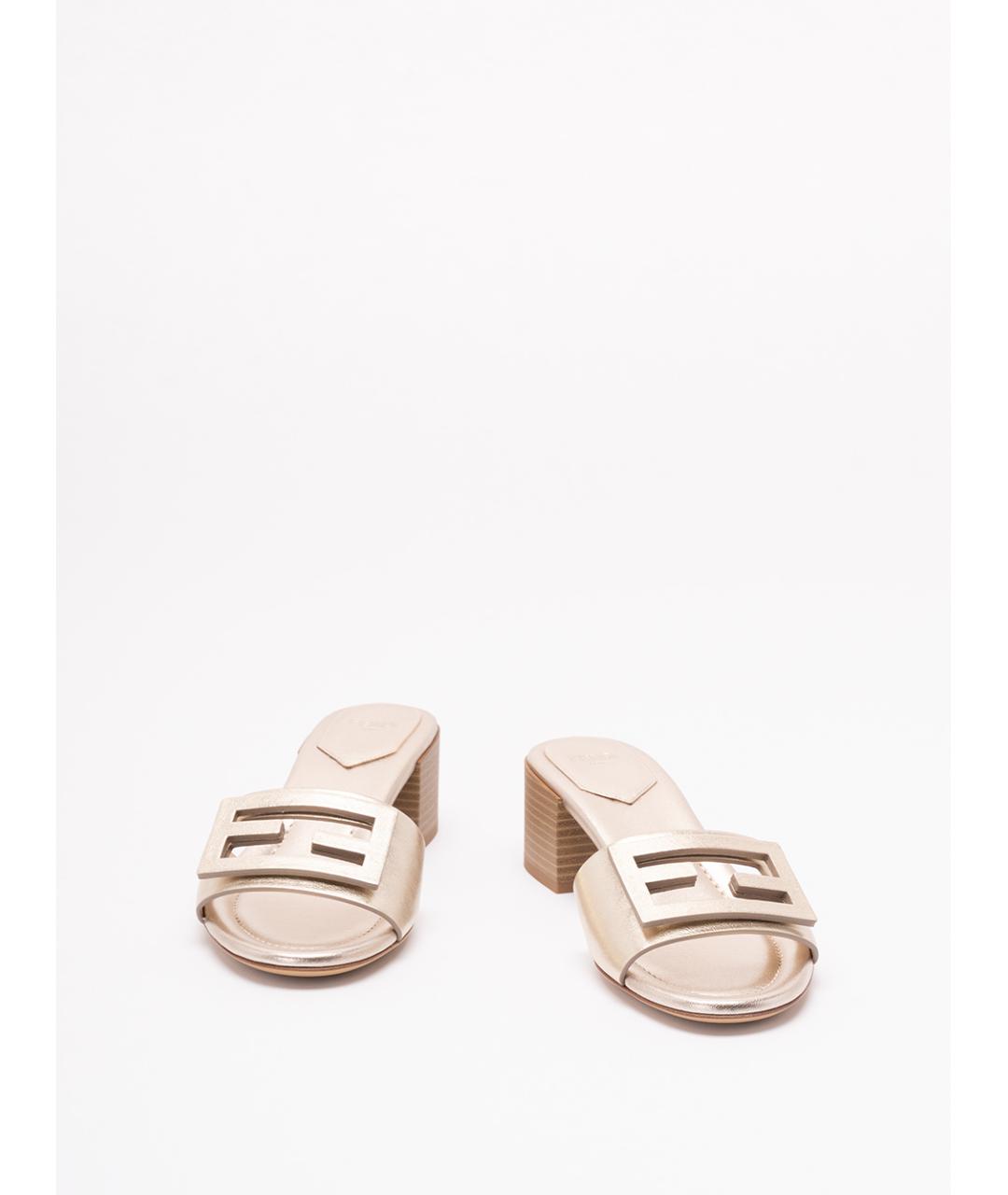 FENDI Золотые кожаные мюли, фото 2