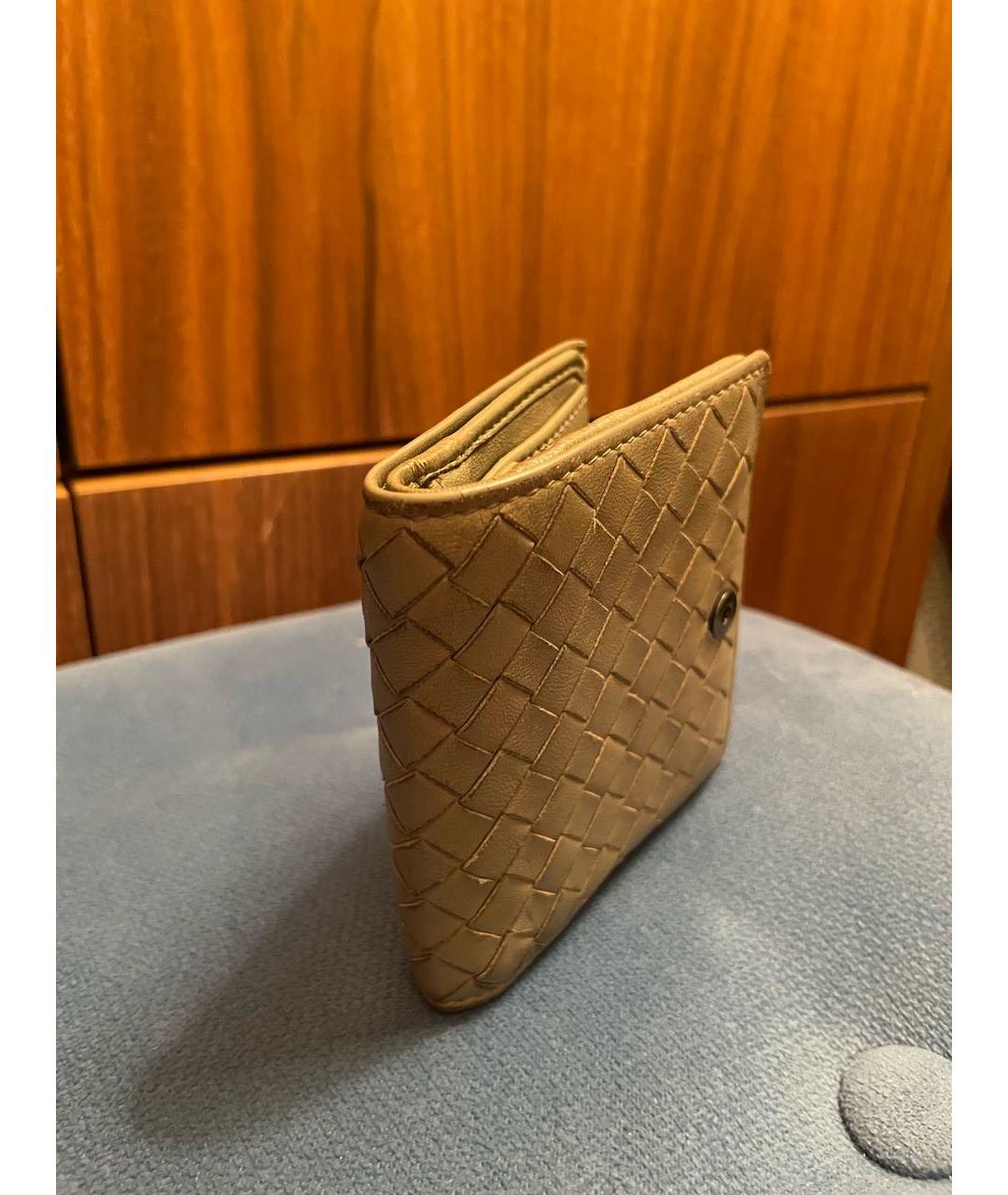 BOTTEGA VENETA Бежевый кожаный кошелек, фото 2