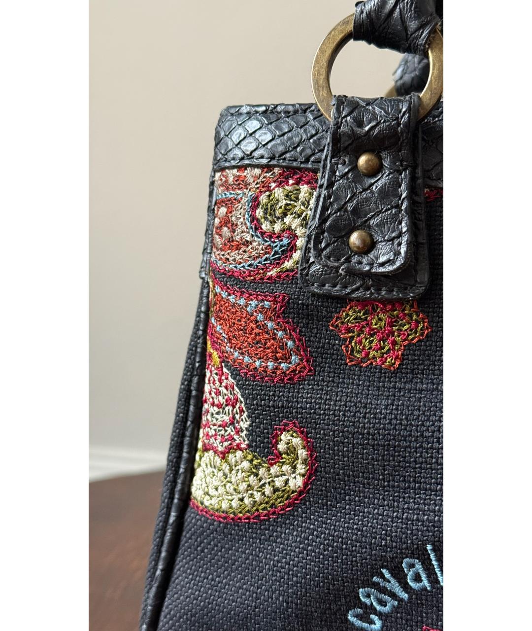 JUST CAVALLI Черная сумка с короткими ручками, фото 4