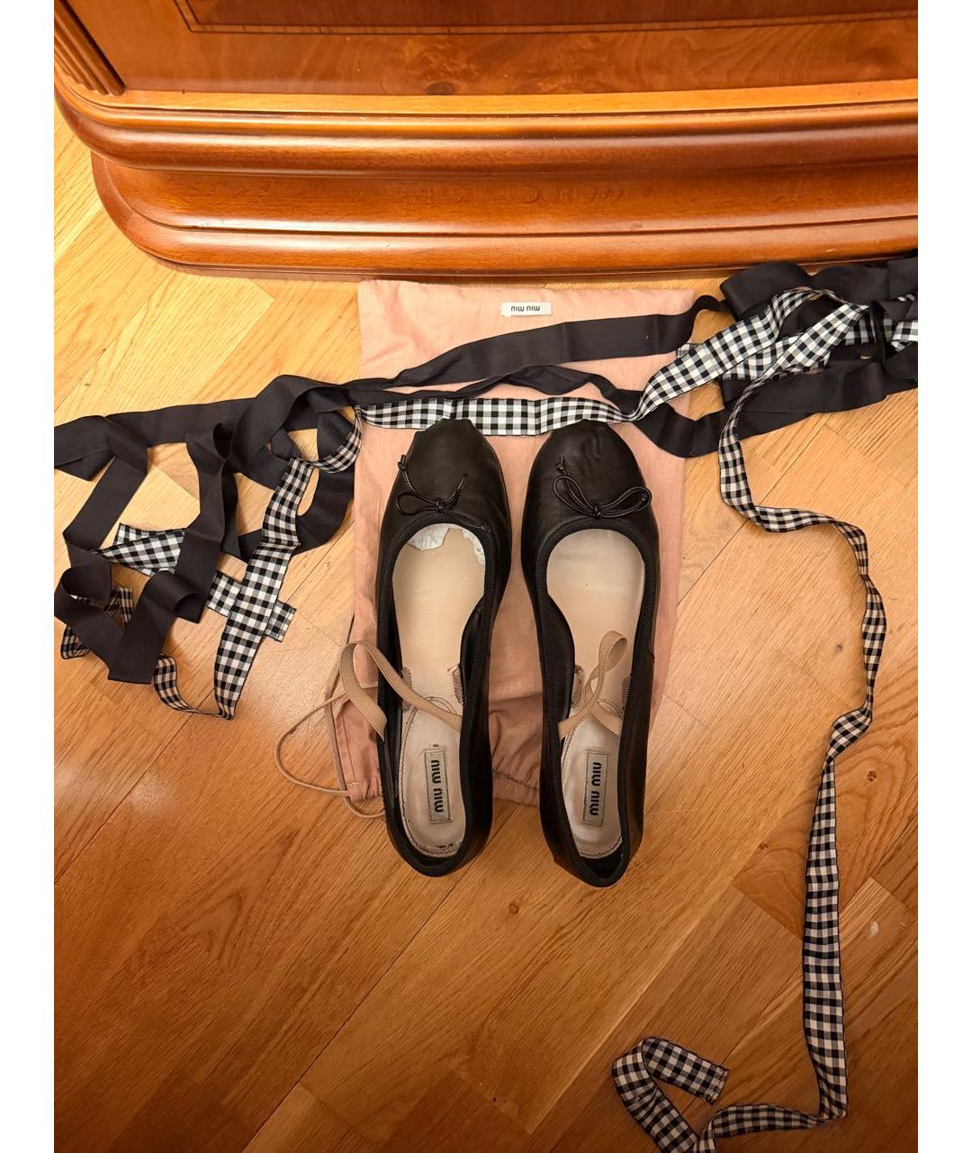 MIU MIU Черные кожаные балетки, фото 2