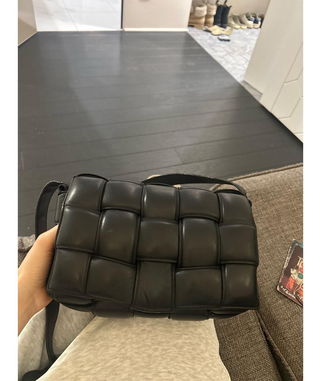 BOTTEGA VENETA Черная кожаная сумка через плечо, фото 2