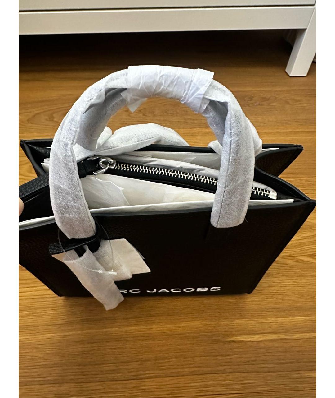 MARC JACOBS Черная кожаная сумка тоут, фото 6