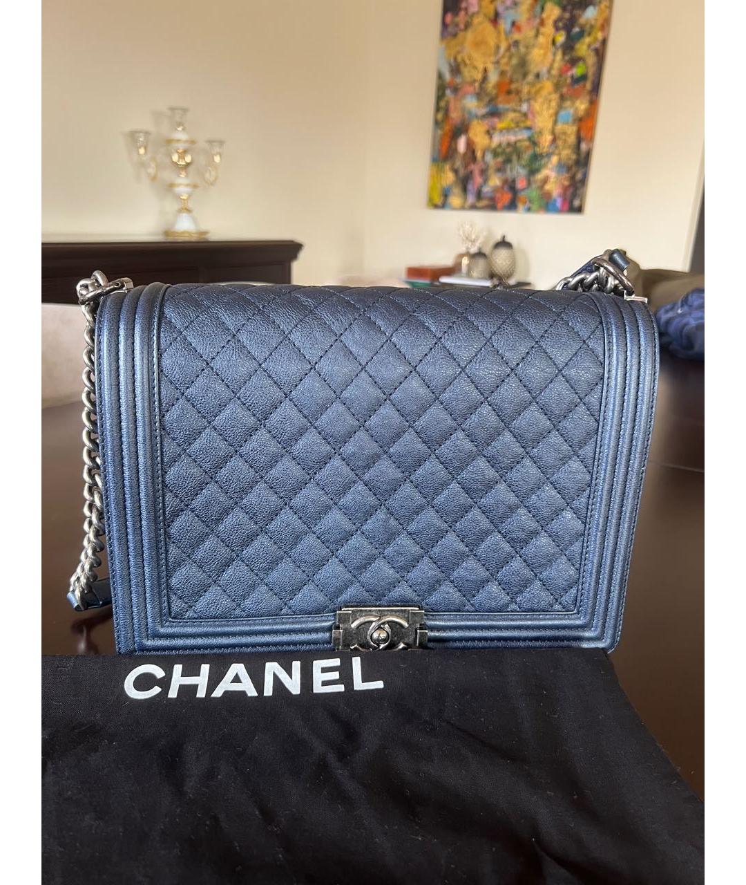 CHANEL Темно-синяя кожаная сумка через плечо, фото 3