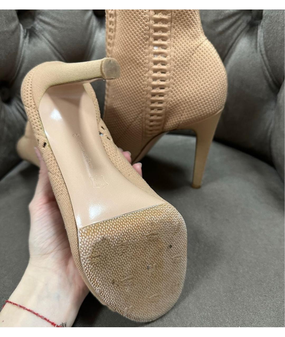 GIANVITO ROSSI Бежевые текстильные ботильоны, фото 4