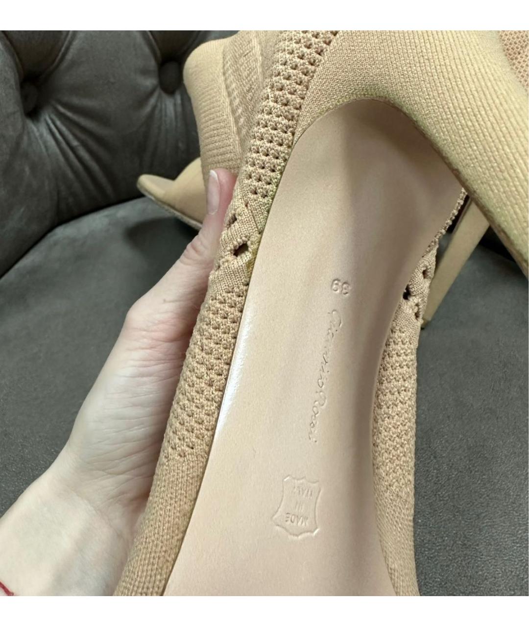 GIANVITO ROSSI Бежевые текстильные ботильоны, фото 5