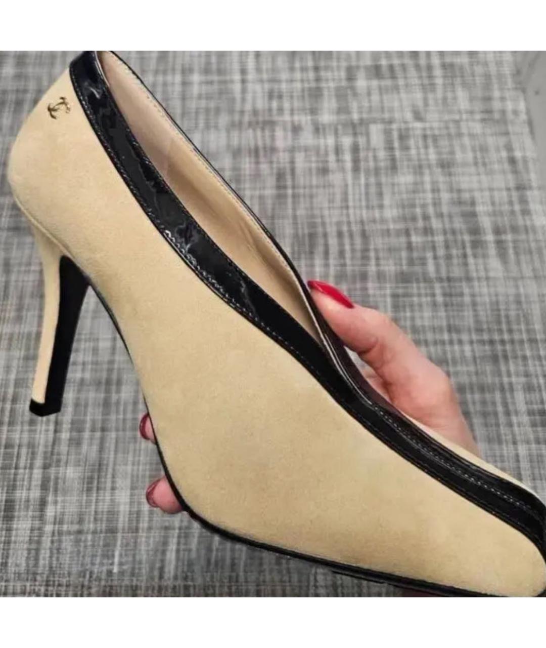 CHANEL Бежевые замшевые туфли, фото 2