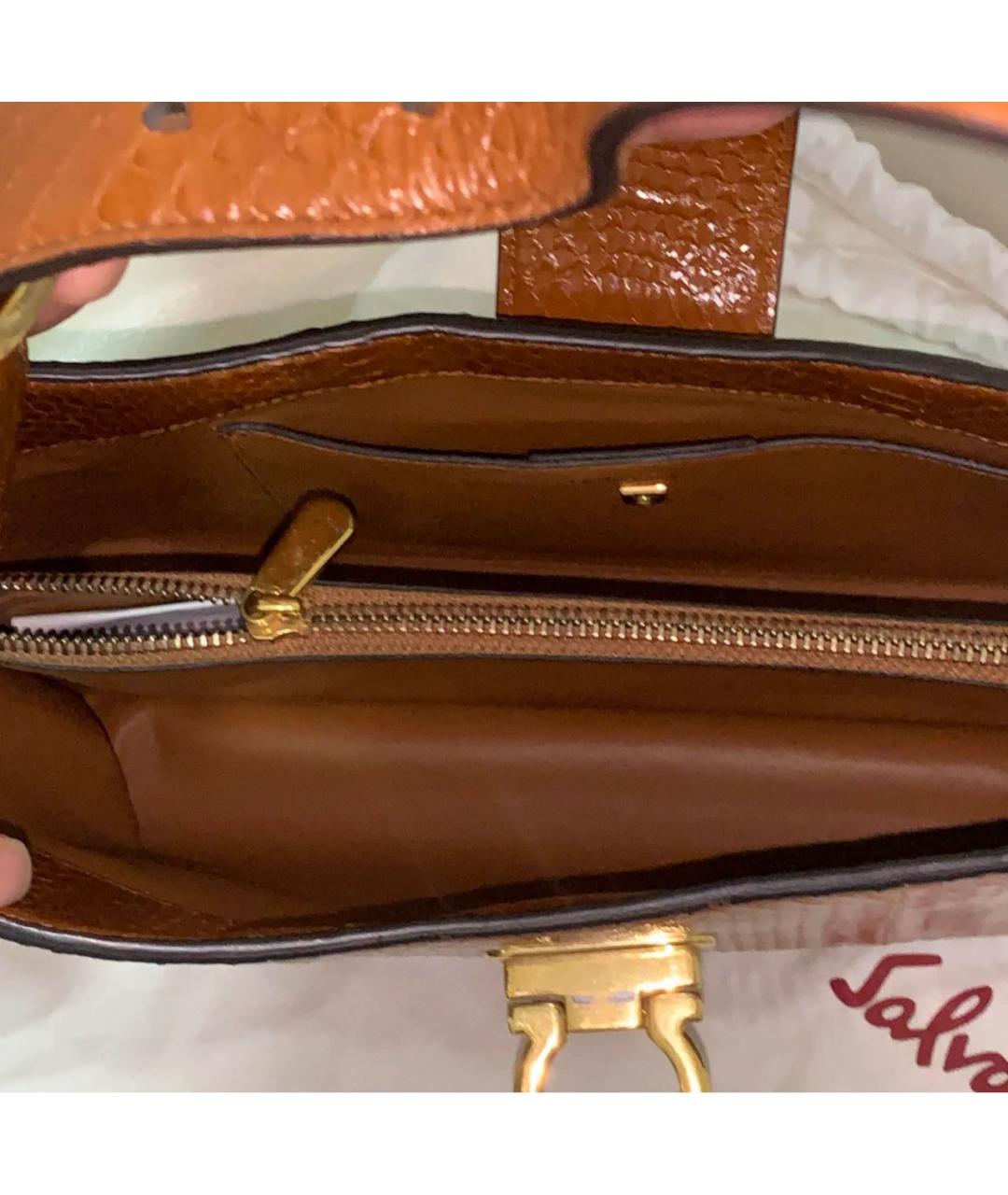 FERRAGAMO Коричневая кожаная сумка через плечо, фото 4