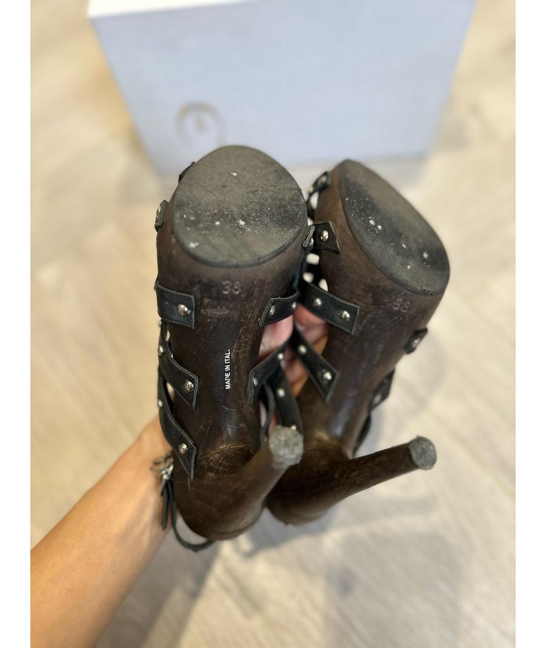 JUST CAVALLI Коричневые кожаные босоножки, фото 4