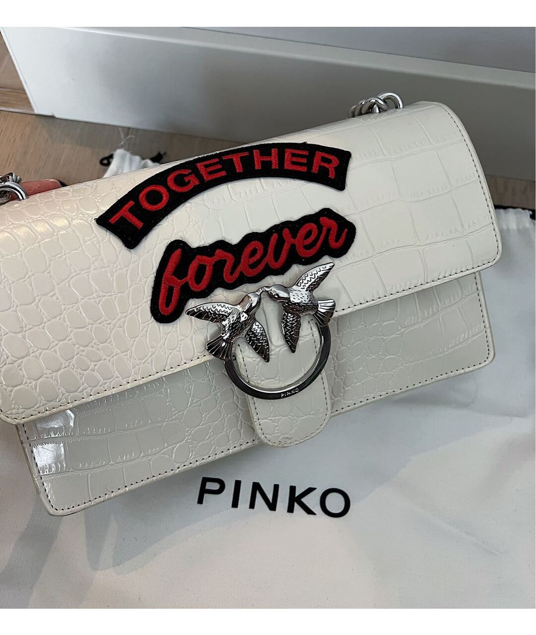 PINKO Белая сумка тоут из лакированной кожи, фото 5