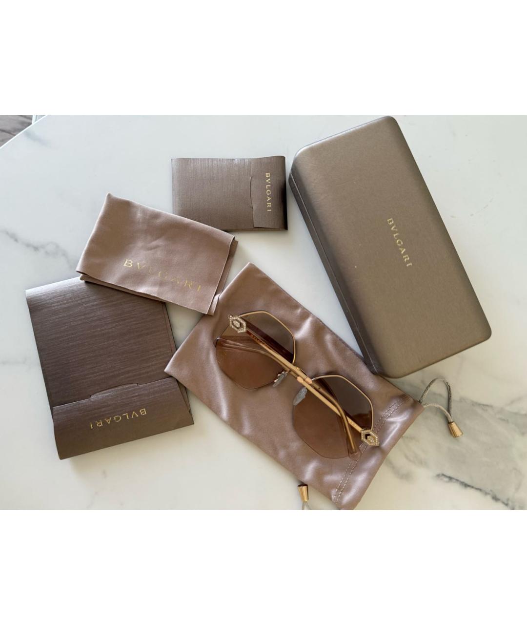 BVLGARI Золотые металлические солнцезащитные очки, фото 4